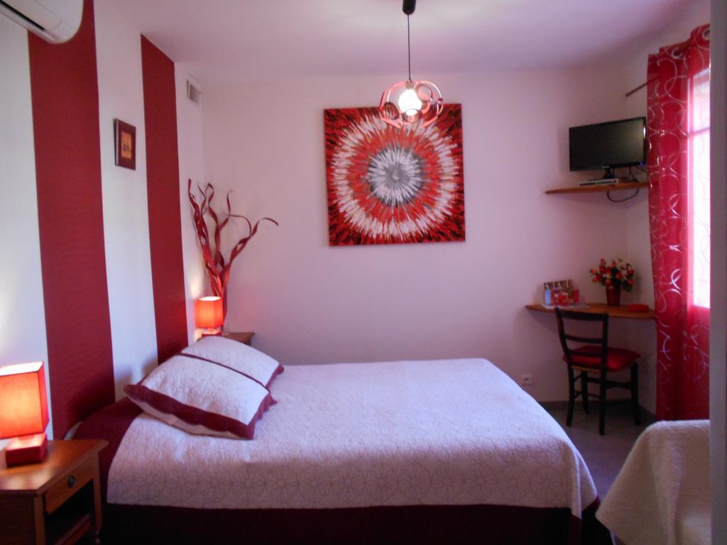 Les Tilleuls B&B Orange  Pokoj fotografie