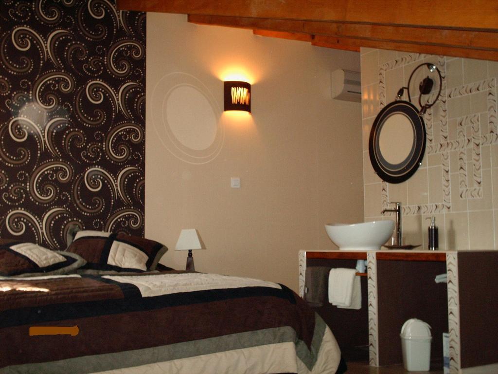 Les Tilleuls B&B Orange  Pokoj fotografie