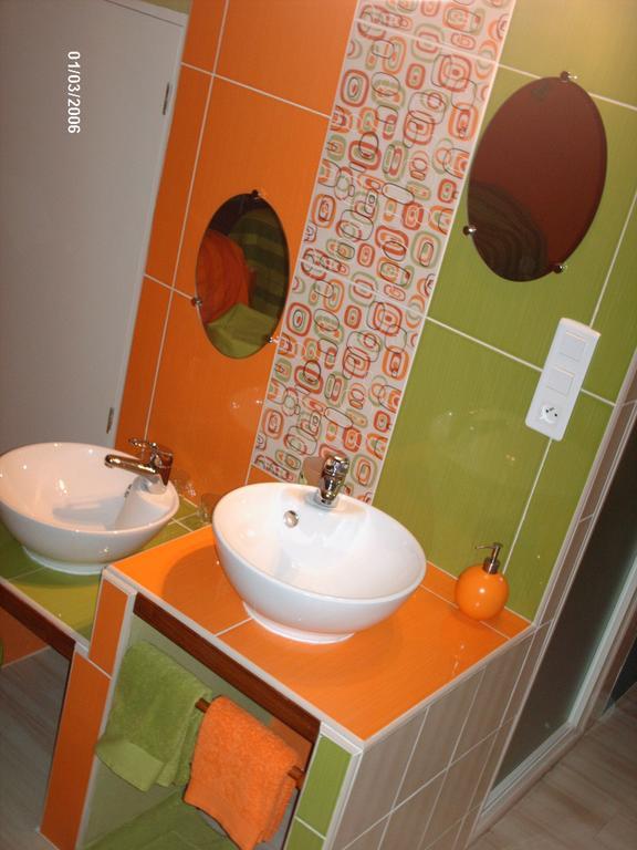 Les Tilleuls B&B Orange  Pokoj fotografie