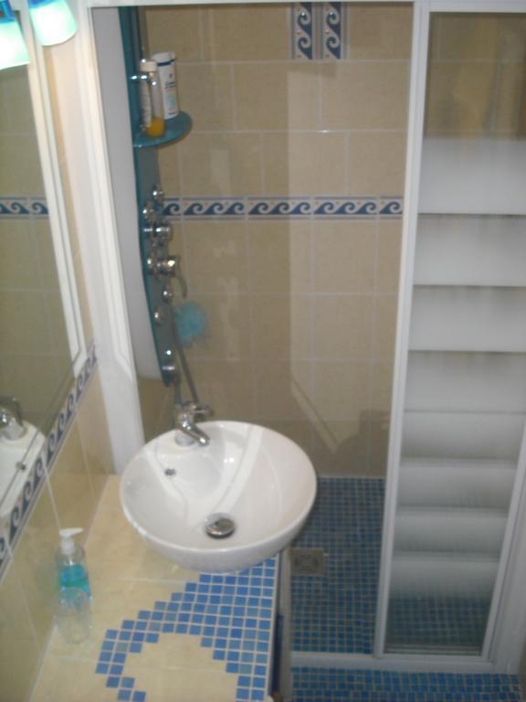 Les Tilleuls B&B Orange  Pokoj fotografie